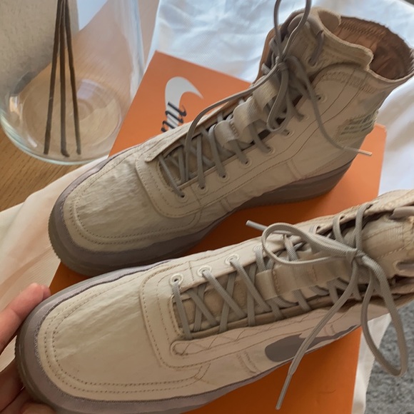 NIKE AF1 1982 Air Force 1 High Top Sneaker - Picture 5 of 9